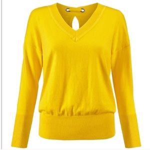 NEW CAbi canary pullover 5281 size Medium